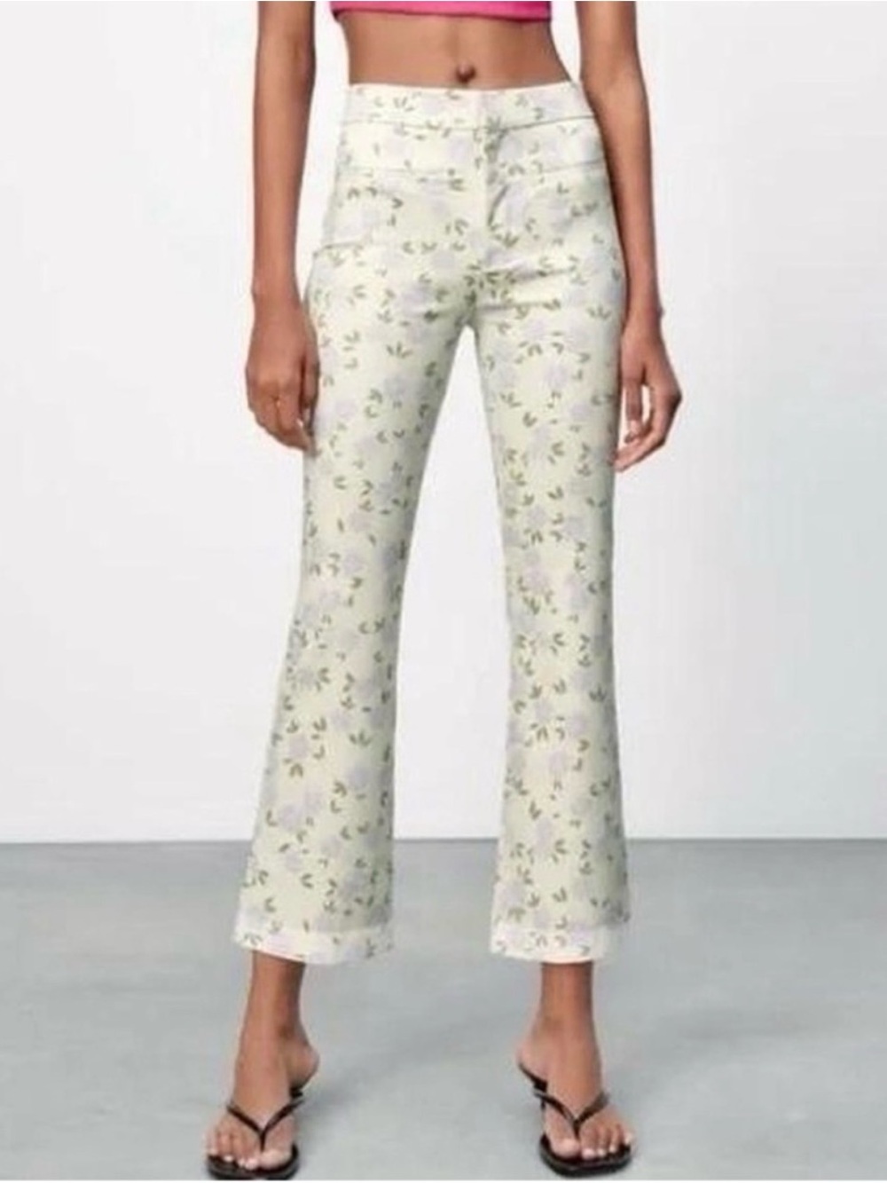 ZARA Floral Print Capri Pants Light Cream with Lavender Flowers